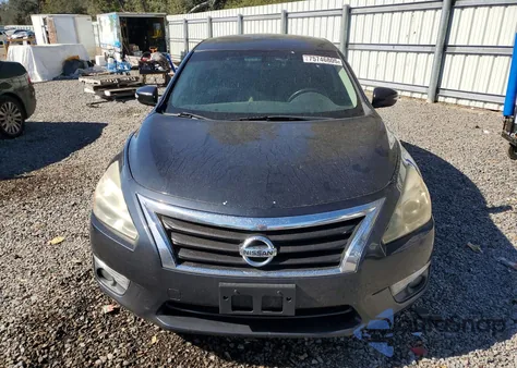 2015 Nissan Altima 2.5 z USA, uszkodzony, nr VIN 1N4AL3AP5FC438339
